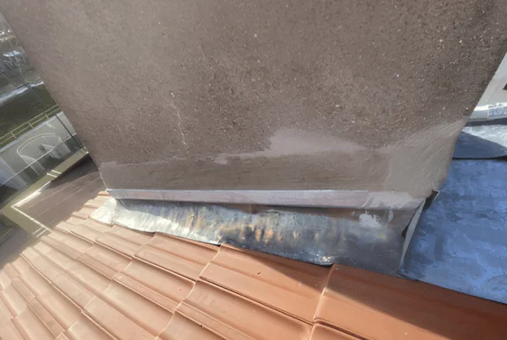 reparation pied de cheminee zinc